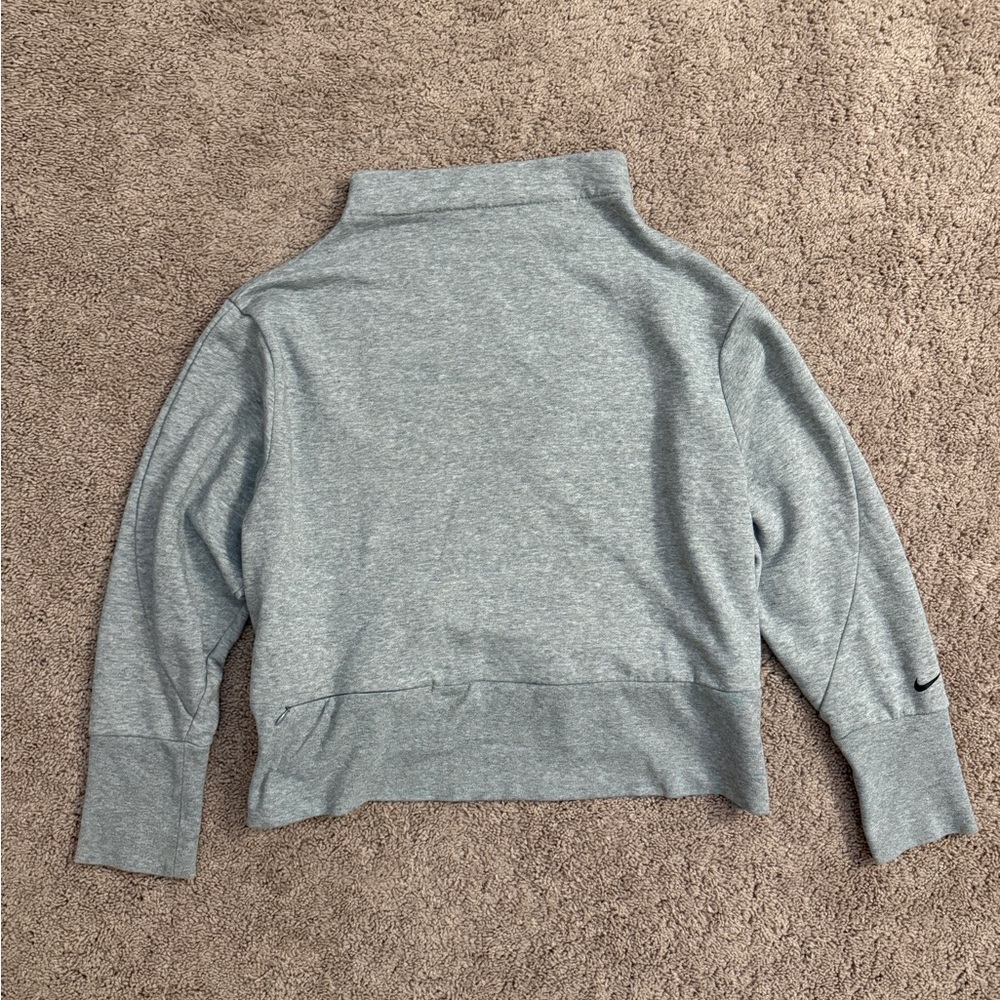 Nike Sweater Women size XL Gray Dri-Fit Cropped Mock Neck Long Sleeve Top